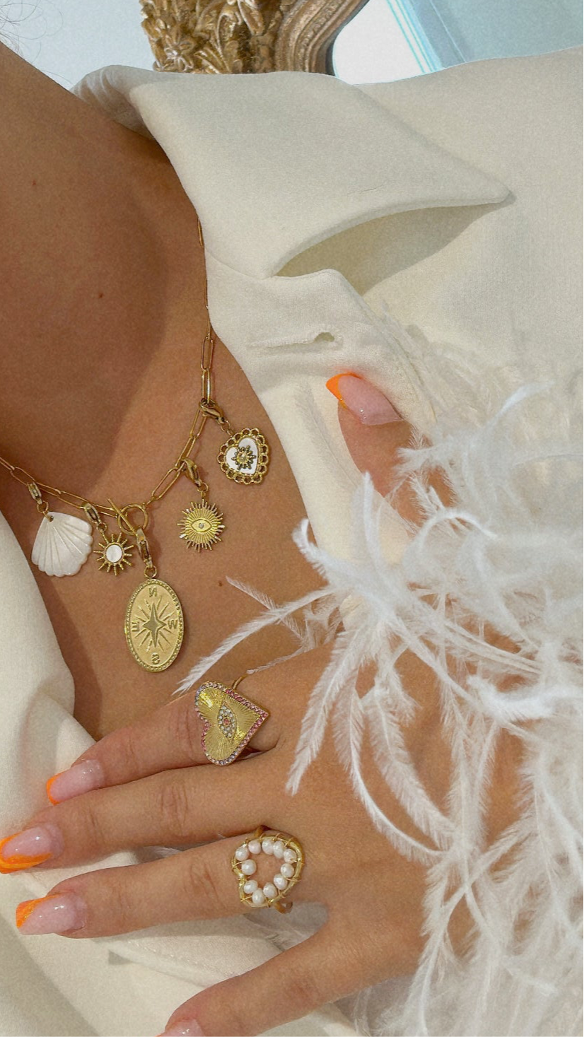 Collier Tay