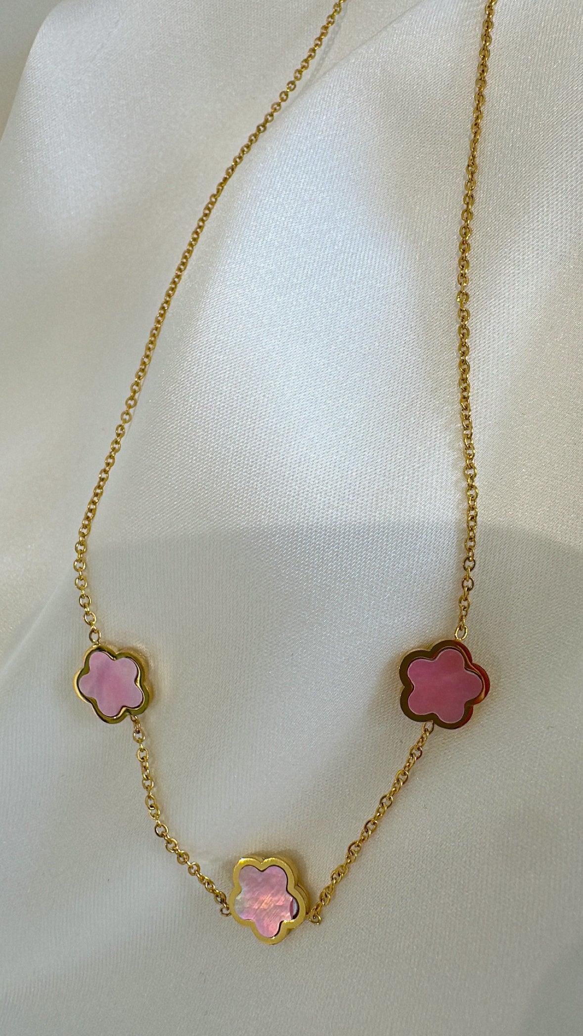 Collier Bunga
